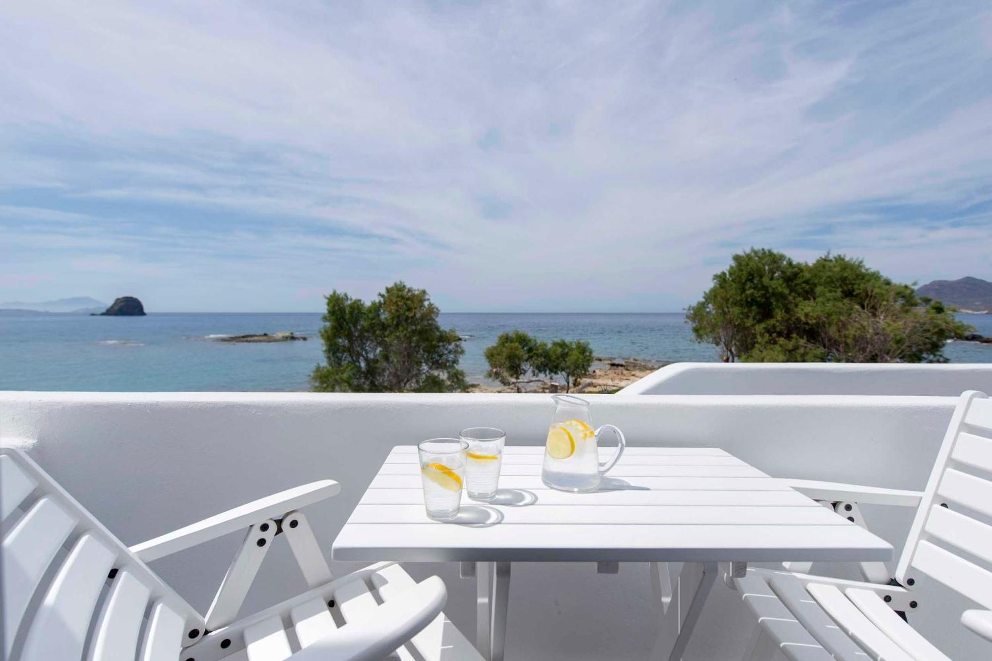 Nefeli Sunset Studios Pollonia Rom bilde